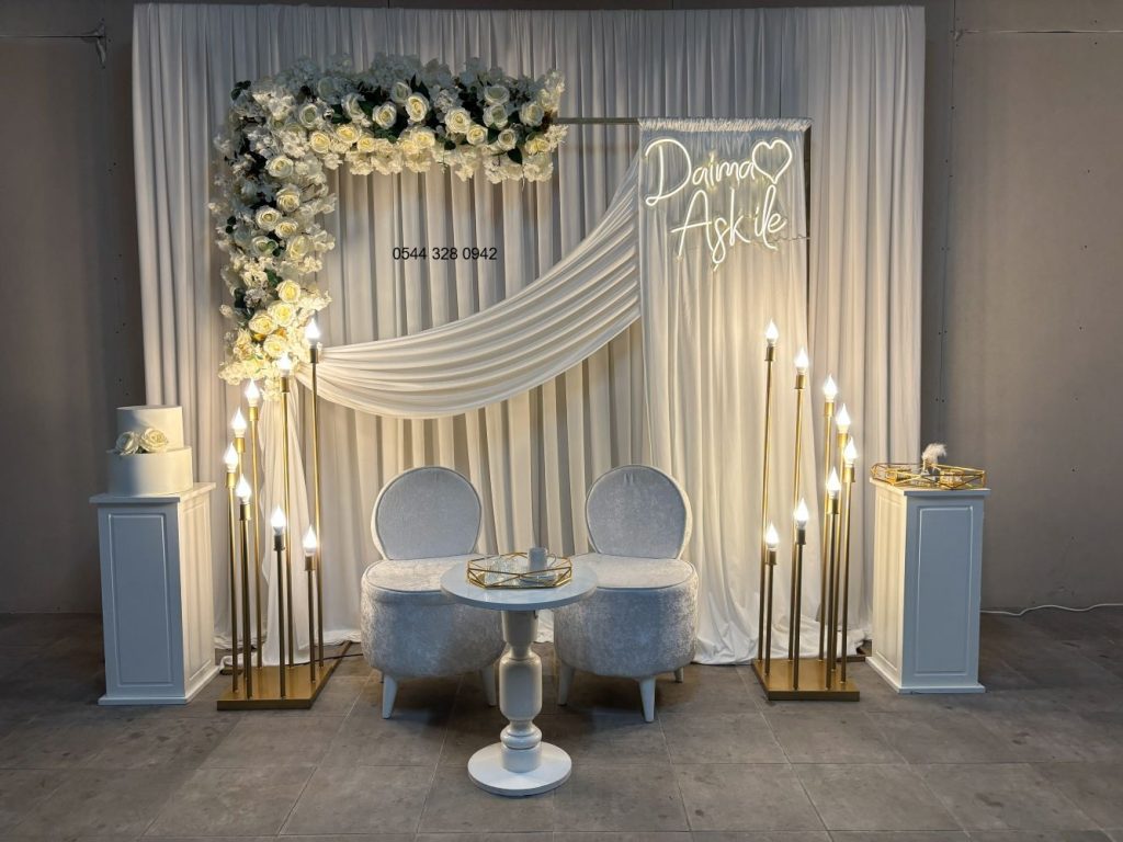 Evde nişan organizasyonu