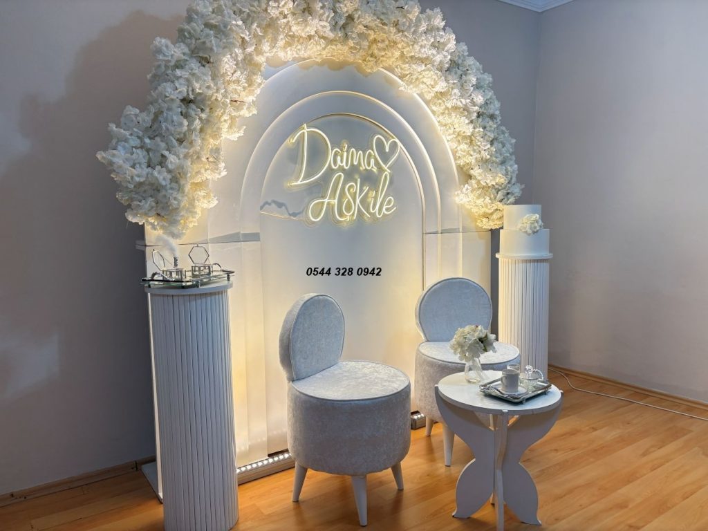 Evde nişan organizasyonu