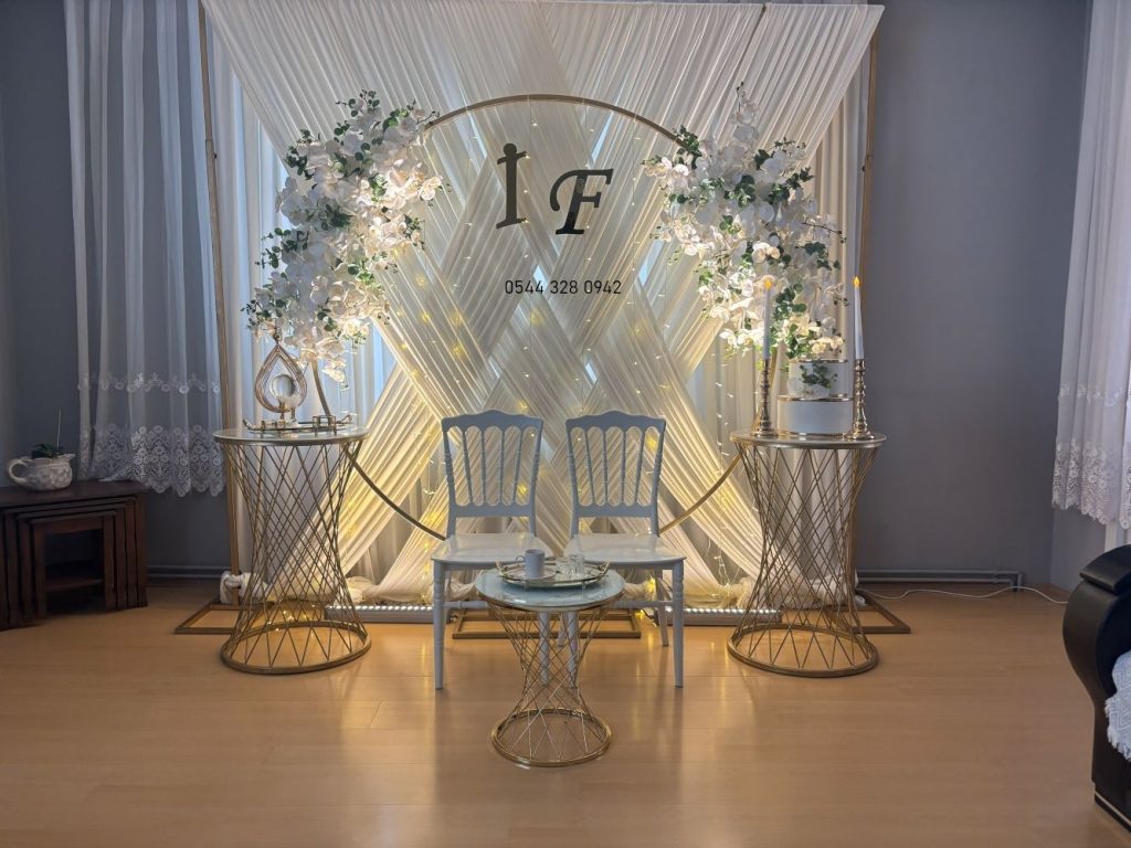 Evde nişan organizasyonu